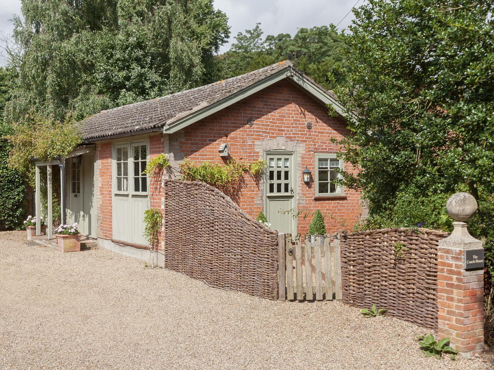 The Coach House Villa Tattingstone Bagian luar foto